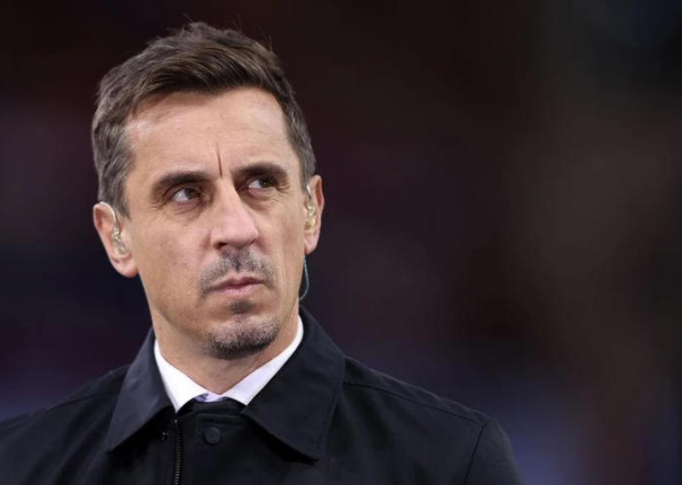 丹尼&middot;辛普森：内维尔助力，开启别样<a href='/news/tag/328.html' style='color: blue;'>足球</a>合同谈判之路